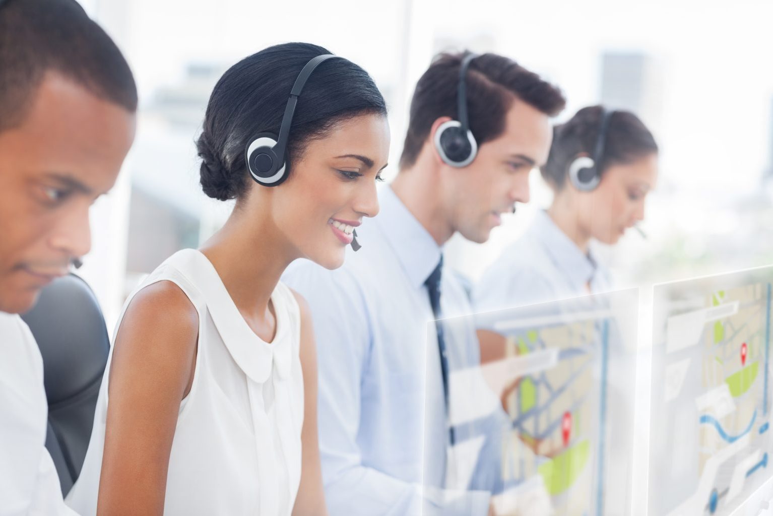 cropped-agents-in-conversation-2.jpg call center agents